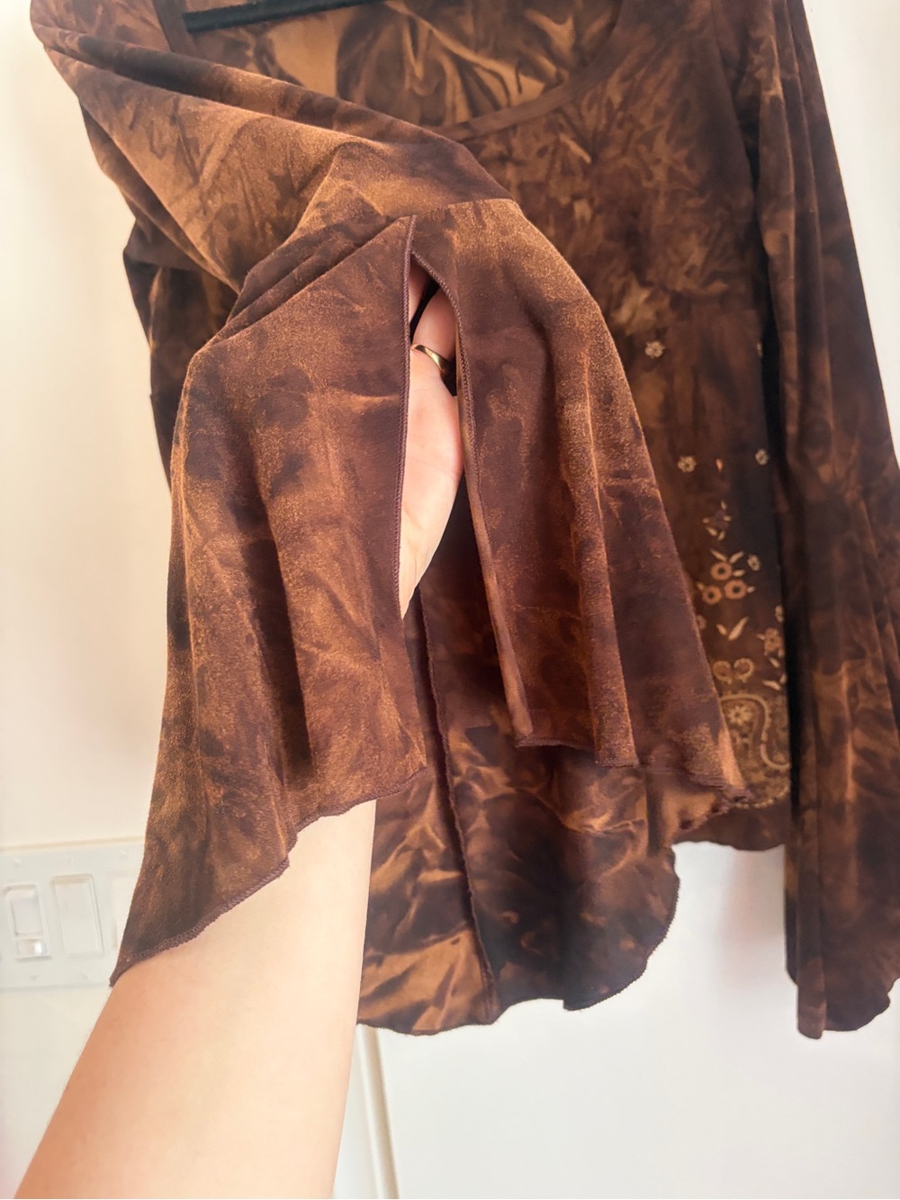 Y2K Brown Floral Embroidered Bell Sleeve Long Sleeve Top - Picture 2 of 14